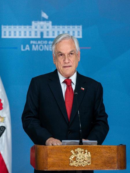 Presidente Sebastián Piñera (foto de 2019) diz que "tivemos um aumento muito grande nas necessidades e demandas de atendimento médico" - Divulgação/Presidência do Chile via AFP