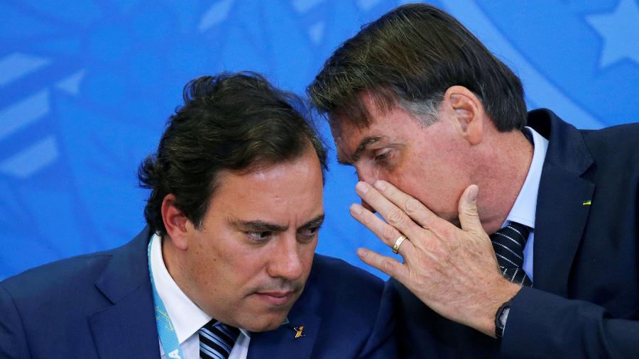Pedro Guimarães ao lado do presidente Jair Bolsonaro (PL) - ADRIANO MACHADO
