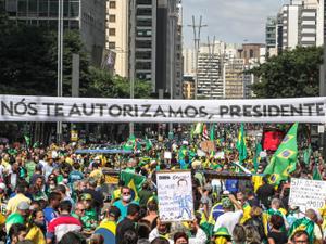Atos Pro Bolsonaro Pelo Pais Tem Ataque A Lockdown E Pedido De Intervencao 01 05 2021 Uol Noticias