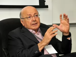 Ex-ministro: Brasil tende a enfrentar longo período de baixo crescimento