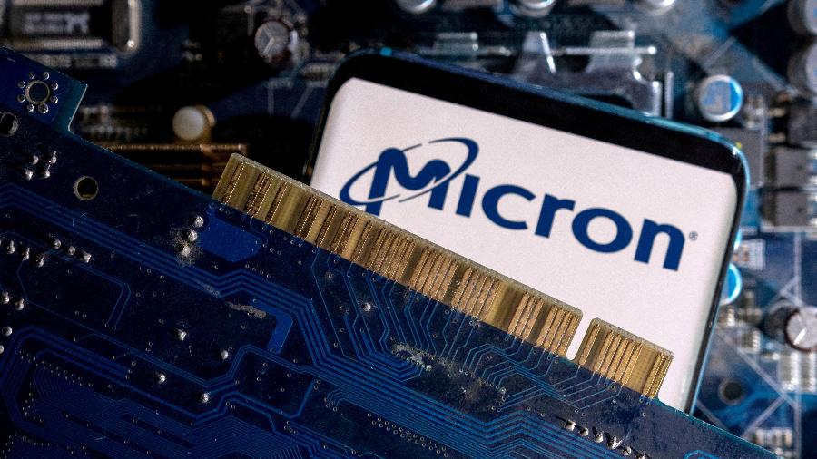 Micron é uma empresa conhecida por fazer chips de memória - Dado Ruvic/Reuters