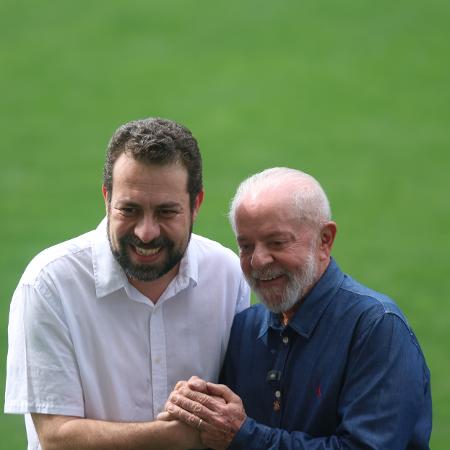 Boulos e Lula (PT) em visita ao estádio do Corinthians, em São Paulo