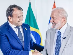 Lula recebe diplomata da Sérvia e se surpreende com presença de Petkovic