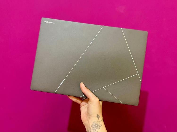 ASUS Zenbook S14