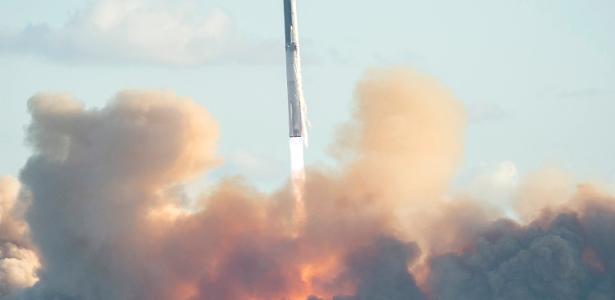 Imagem ilustrativa de "Descubra o Dia a Dia da Tecnologia Brasileira: Apps, Celulares e Inovações em Foco"