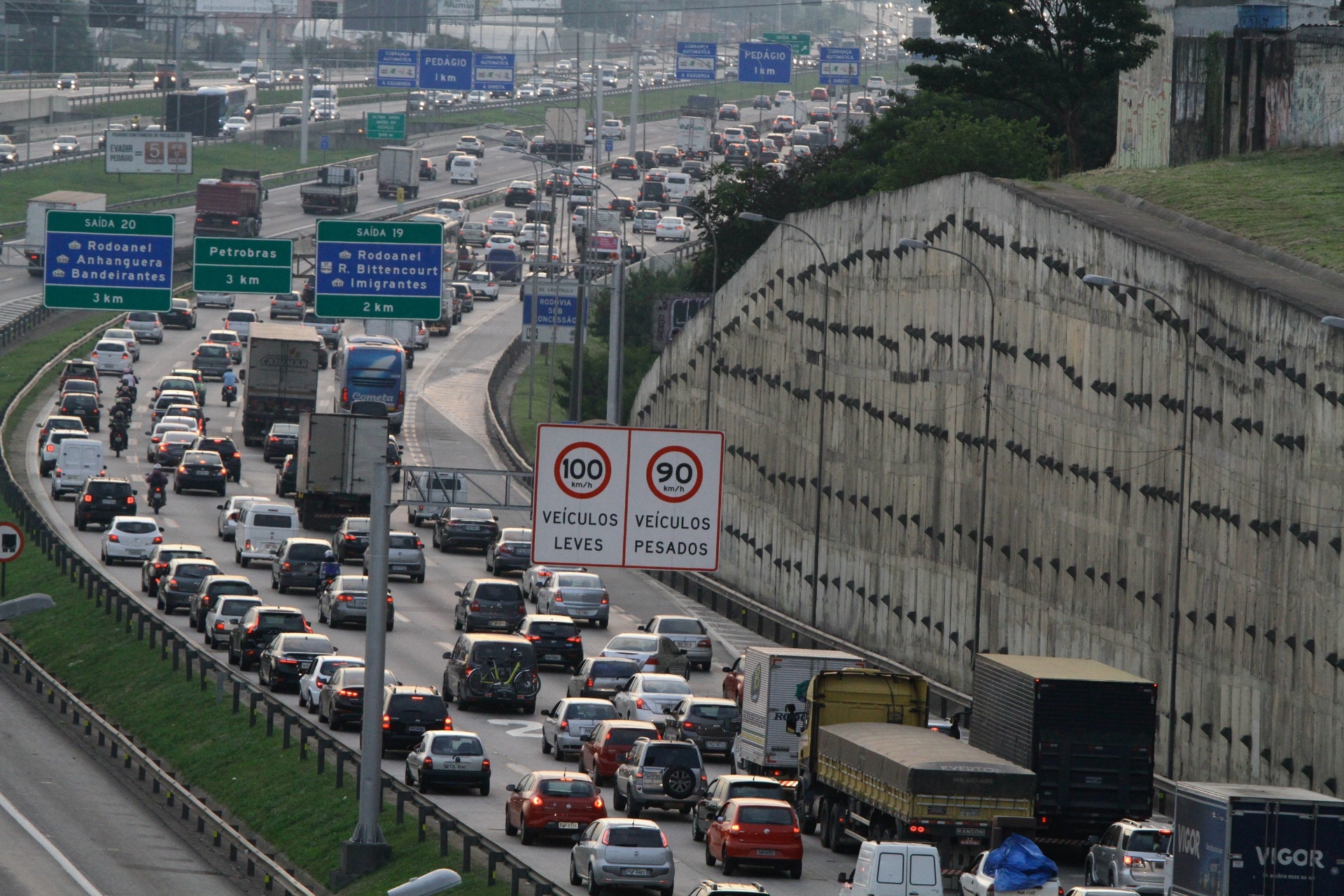 Água feriado do retenção de antes