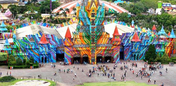 Fachada do Beto Carrero World, em Santa Catarina