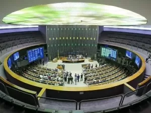STF julga nesta semana caso que pode 'anular' eleição de 7 deputados