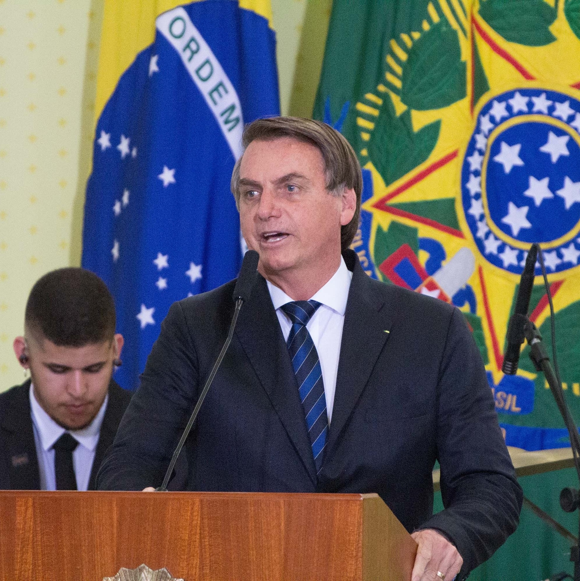 Presidente Jair Bolsonaro deve passar réveillon 2019-2020 em Brasília -  Jornal Grande Bahia (JGB)