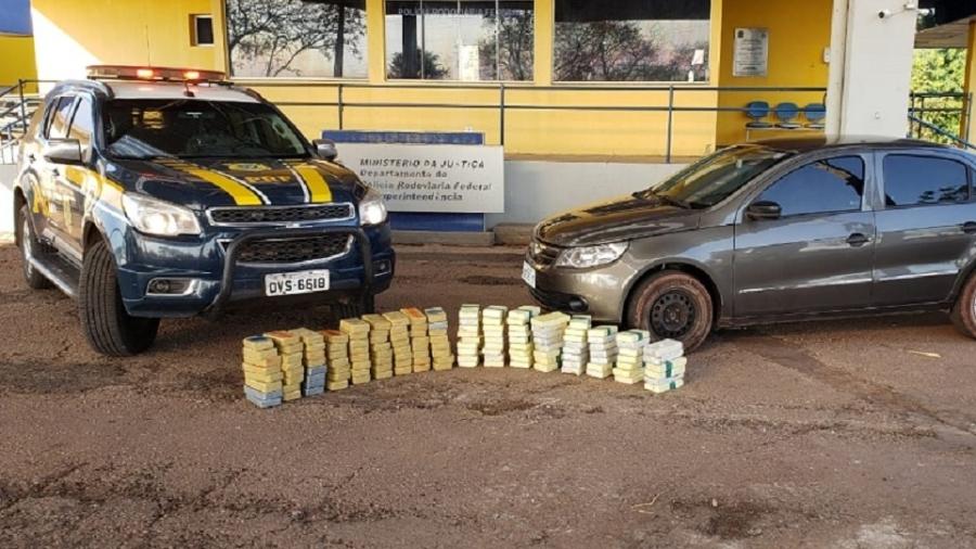 A PRF (Polícia Rodoviária Federal) apreendeu hoje 131,6 kg de cocaína no município de Miranda, no Mato Grosso do Sul  - Divulgação/Polícia Rodoviária Federal