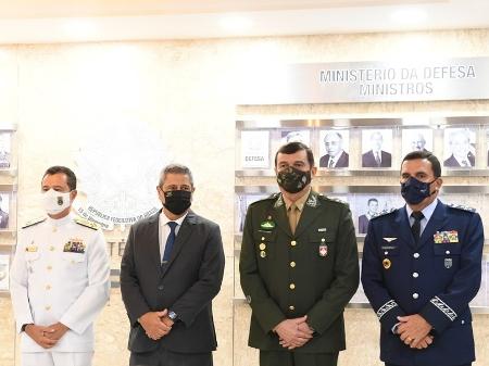 O almirante Almir Ganier, o ministro Braga Neto, o general Paulo Sérgio Nogueira e o brigadeiro Baptista Júnior - Alexandre Manfrim / Ministério da Defesa