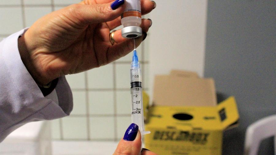 Vacinação para pessoas com 45 anos começa nesta terça-feira em São Paulo (29) - WILLIAN MOREIRA/ESTADÃO CONTEÚDO