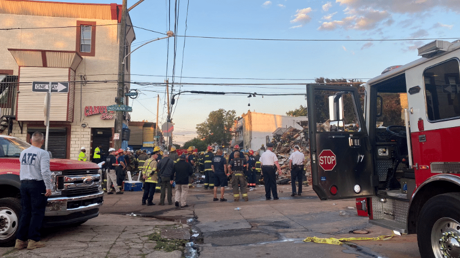 18.jun.22 - Bombeiro morre e outras 5 pessoas ficam feridas em desabamento de prédio na Filadélfia - Twitter/Corpo de Bombeiros da Filadélfia