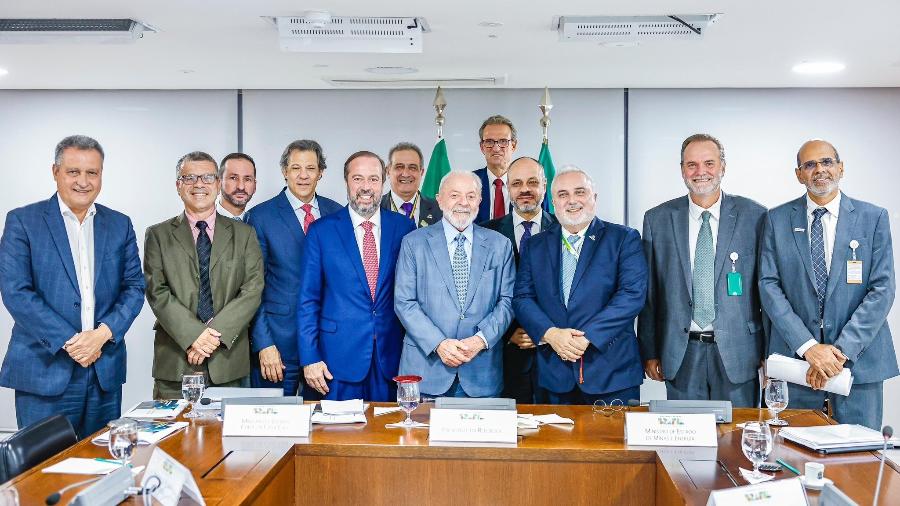 11.mar.2024 - Reunião de Lula com ministros e integrantes da direção da Petrobras após a "crise dos dividendos"