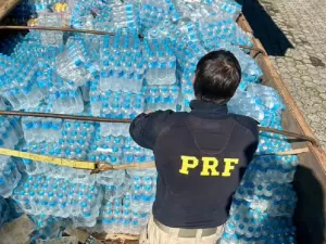 PRF encontra 3 toneladas de maconha em carreta de doações para o RS