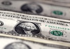 Dólar sobe a R$ 5,04 e Bolsa cai com fim da 6x1 e vendas do varejo no radar