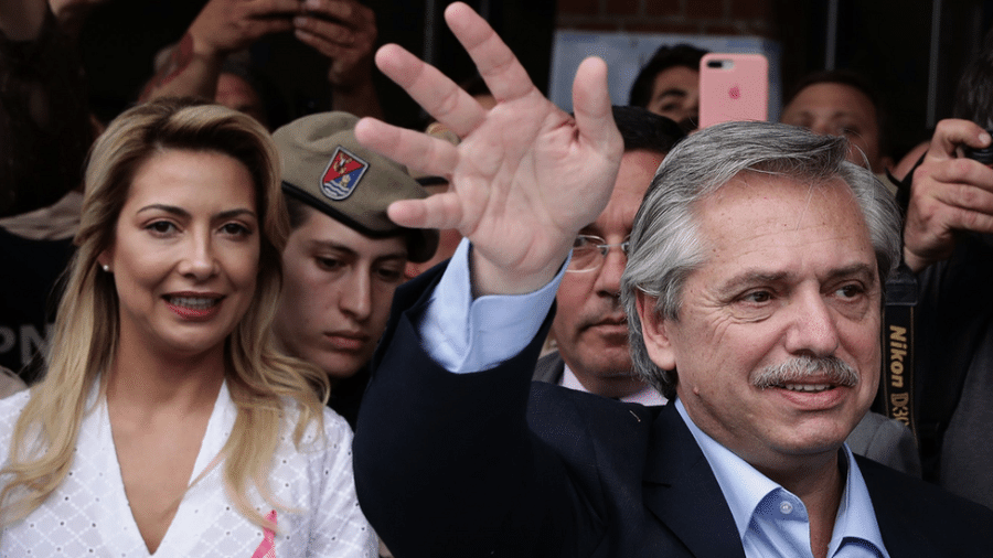 Há quase 30 anos atuando nos bastidores do peronismo, Fernández é eleito presidente da Argentina em chapa com Cristina Kirchner - Getty Images