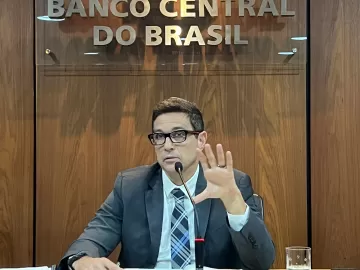 Campos Neto vai detalhar saída de dividendos para explicar alta do dólar