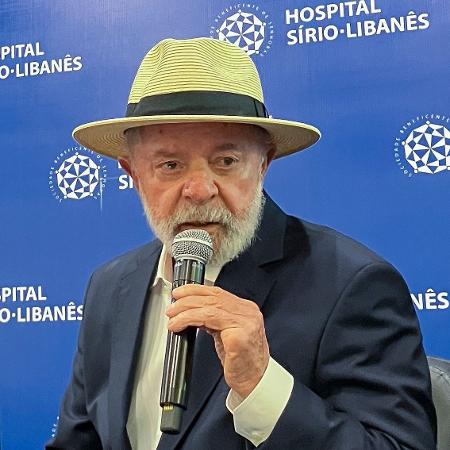 7 Lula dá entrevista coletiva acompanhado da primeira-dama, Janja, após receber alta de hospital em São Paulo