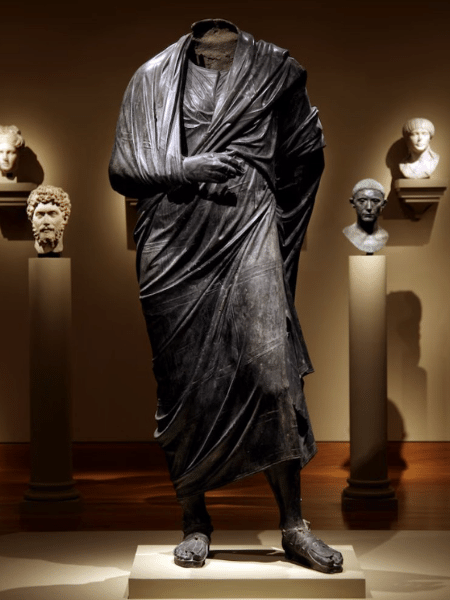 Estátua do imperador romano Marco Aurélio exposta em museu dos EUA Estátua do imperador romano Marco Aurélio exposta em museu dos EUA