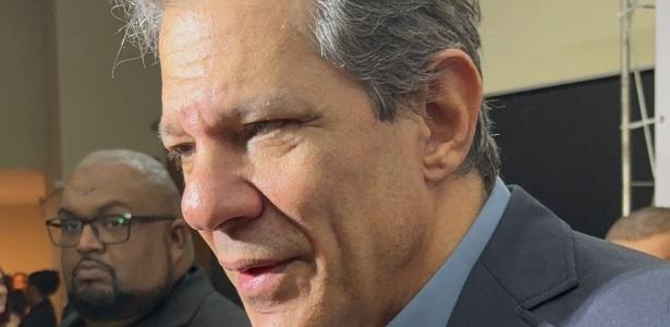 Cover image for Flávio faz 'papel de pirralho no cenário internacional', diz Haddad