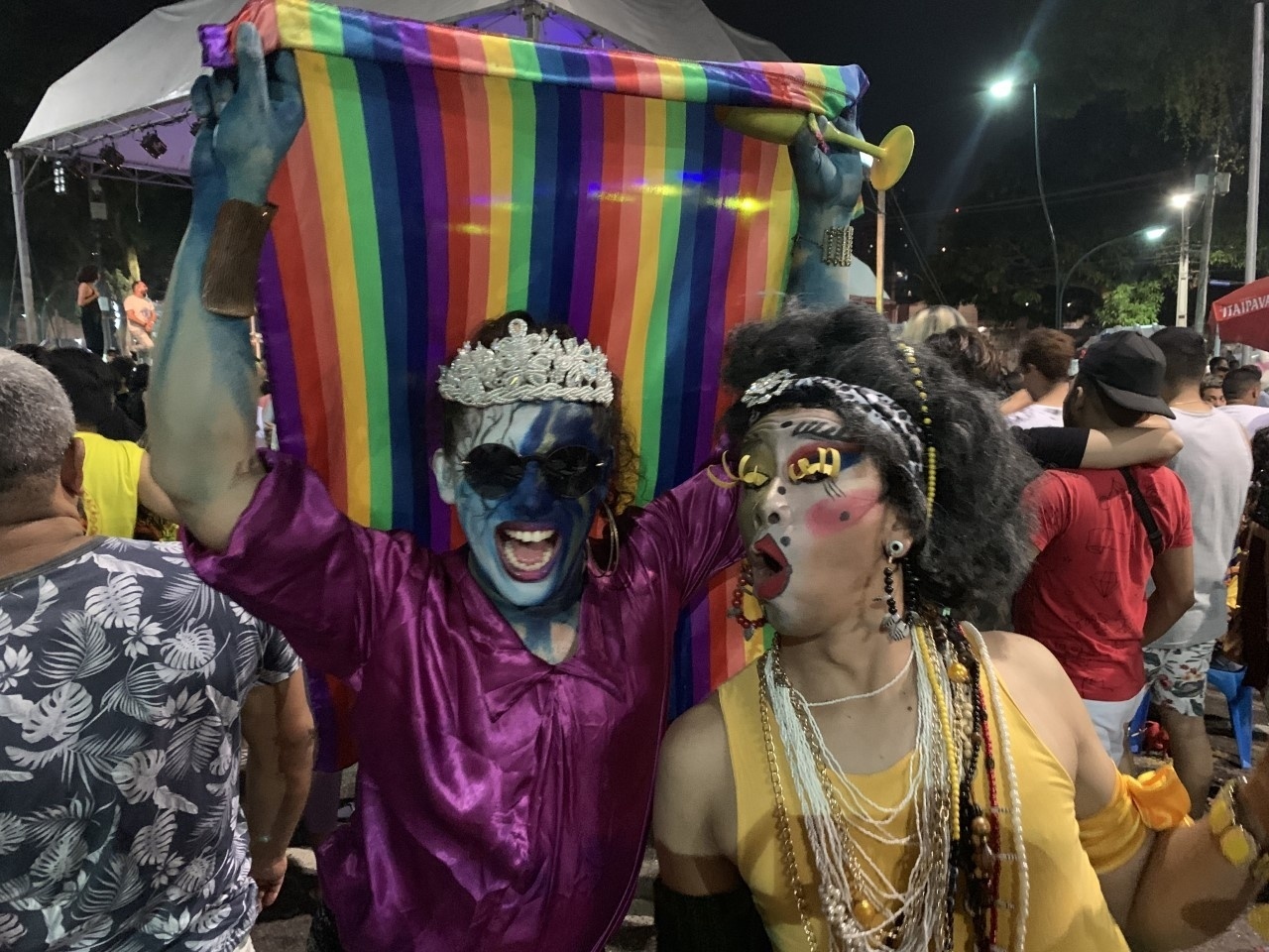 Festa da Chiquita: o baile gay e trans durante a maior procissão do Brasil  - 13/10/2019 - UOL Notícias