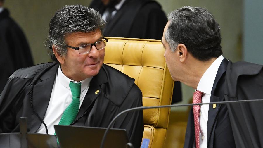 19.fev.2020 - Os ministros Luiz Fux e Luís Roberto Barroso durante sessão extraordinária no STF (Supremo Tribunal Federal) - Carlos Moura/SCO/STF