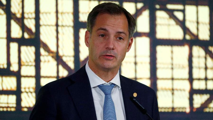 Anúncio foi feito pelo premiê Alexander De Croo; cafés e restaurantes poderão ficar abertos até as 23h - Johanna Geron/Reuters