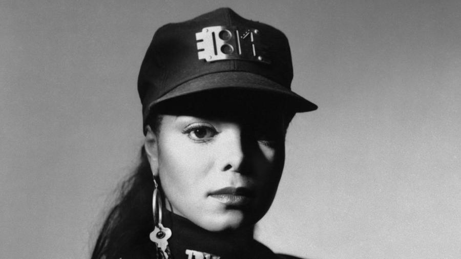 Janet Jackson no clipe de "Rhythm Nation": vibração perigosa  - Divulgação/A&M