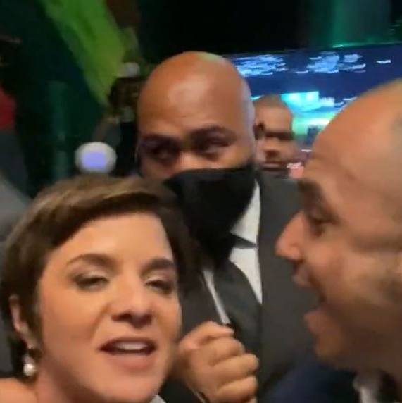 Deputado do Republicanos assedia jornalista Vera Magalhães