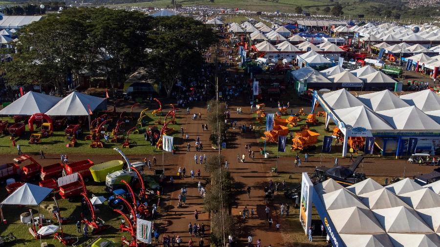 Vista aérea da Agrishow, a maior feira agropecuária da América Latina, realizada em Ribeirão Preto, São Paulo - 1º.mai.2023 - Miguel Schincariol/AFP