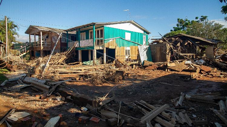 Após chuva dar trégua e água do Rio Taquari baixar, o que se vê em Mariante, na região do 2º Distrito de Venâncio Aires (RS), são rastros de destruição 