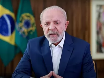 No Brics, Lula critica 'insensatez' de ataques contra Gaza sem citar Israel