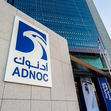 Fachada da Empresa Nacional de Petróleo de Abu Dhabi (Adnoc, na sigla em inglês)