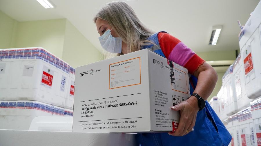 18 jan. 2021 - Chegada das doses da vacina CoronaVac, contra a covid-19, em Santa Catarina - Divulgação/Governo de Santa Catarina