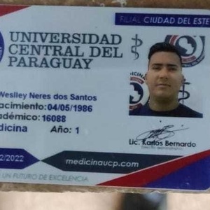 Carterinha de estudante de medicina de Weslley Neres dos Santos, 34, o Bebezão, do PCC - Divulgação - Divulgação