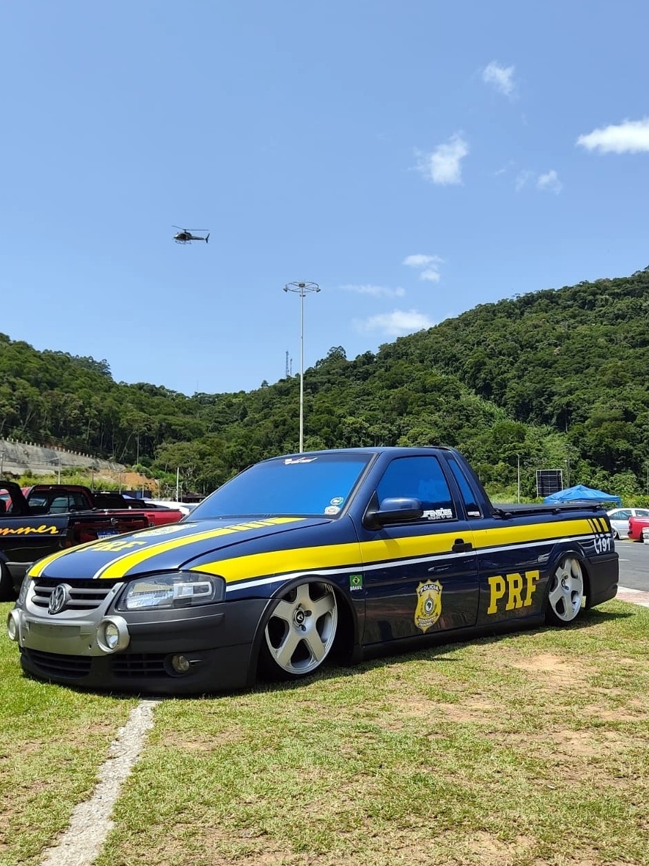 FUI EM BALNEÁRIO CAMBORIÚ COM A SAVEIRO EM CIMA DO CAMINHÃO 