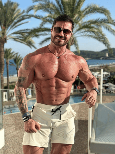 O influenciador fitness Renato Cariani