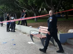 Ataque a faca perto de Tel Aviv deixa dois mortos e feridos