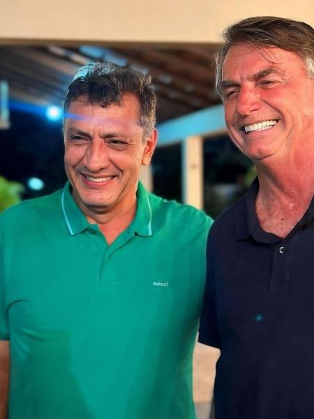 08.abr.2024 - Em visita a Diamantino (MT), Bolsonaro encontrou Chico Mendes, irmão do ministro do STF Gilmar Mendes 08.abr.2024 - Em visita a Diamantino (MT), Bolsonaro encontrou Chico Mendes, irmão do ministro do STF Gilmar Mendes