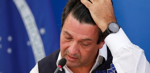 Ministério da Saúde | Mandetta diz que continua no cargo e que chegaram a limpar suas gavetas