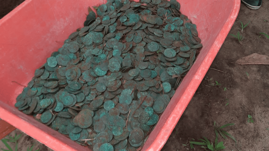Centenas de moedas com mais de 200 anos foram encontradas no Pará - Divulgação/Prefeitura de Colares