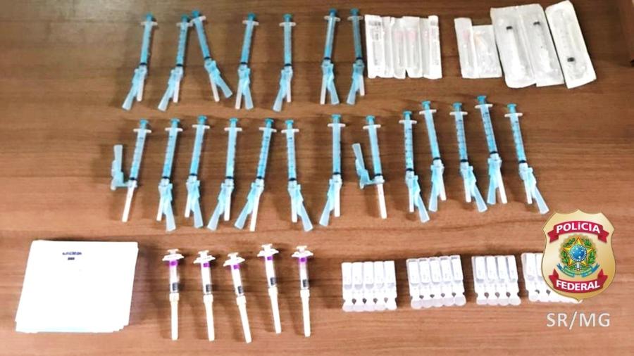 Polícia Federal apreendeu seringas e outros materiais com a falsa enfermeira - Divulgação/Polícia Federal