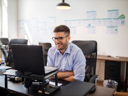 Seja para trabalho, lazer ou para jogar, diversos acessórios melhoram a experiência no seu notebook - Getty Images