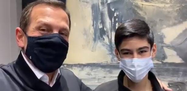 Impedido por decreto, Doria faz manobra para estágio de filho de Covas - Vimarsana News