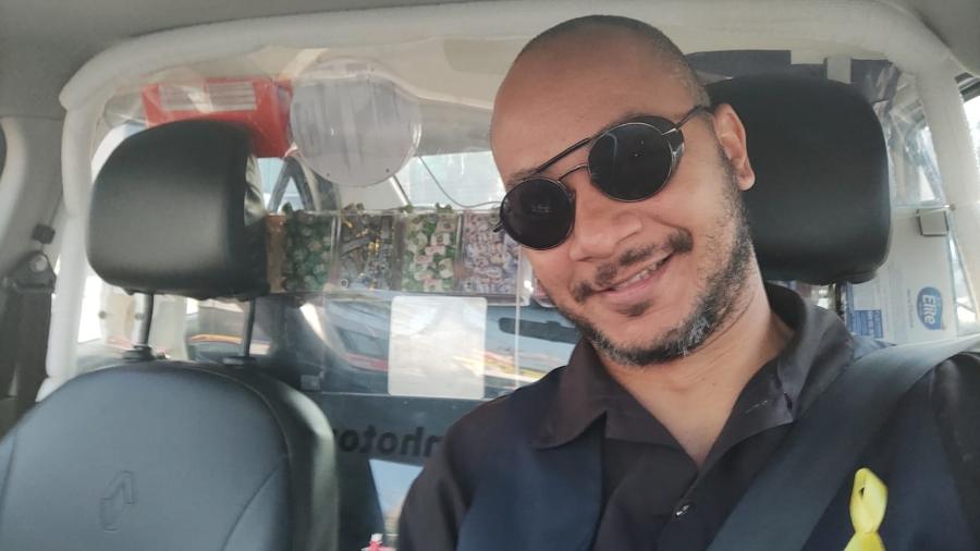 Paulo Sousa (foto) começou a trabalhar como motorista de Uber em 2017 - Arquivo pessoal
