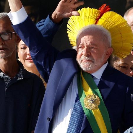 Lula em subida da rampa do Planalto em 1 de janeiro de 2023 Lula em subida da rampa do Planalto em 1 de janeiro de 2023