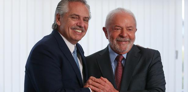 Presidentes Fernández e Lula defendem debate sobre a criação de uma moeda comum na América do Sul