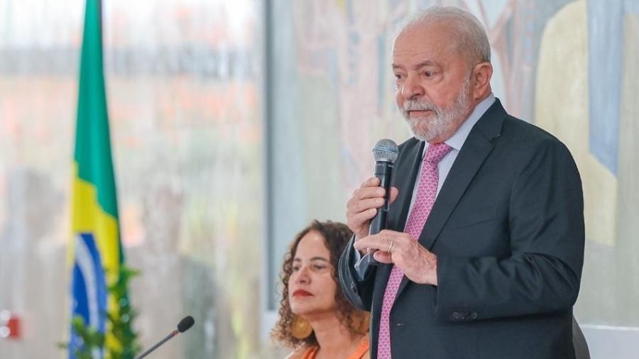 19.01.23 - O presidente Lula e a ministra Luciana Santos (Ciência e Tecnologia) em encontro com reitores federais no Planalto - Ricardo Stuckert