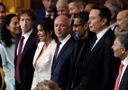 Chefões de big tech ficam em destaque no palco da posse de Trump - Julia Demaree Nikhinson/via REUTERS